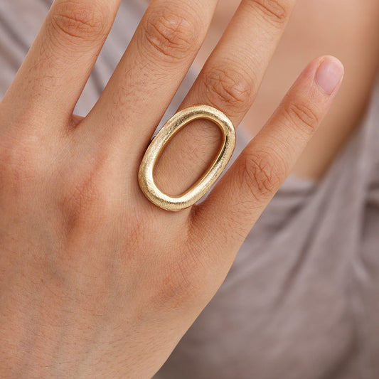 Big oval ring
