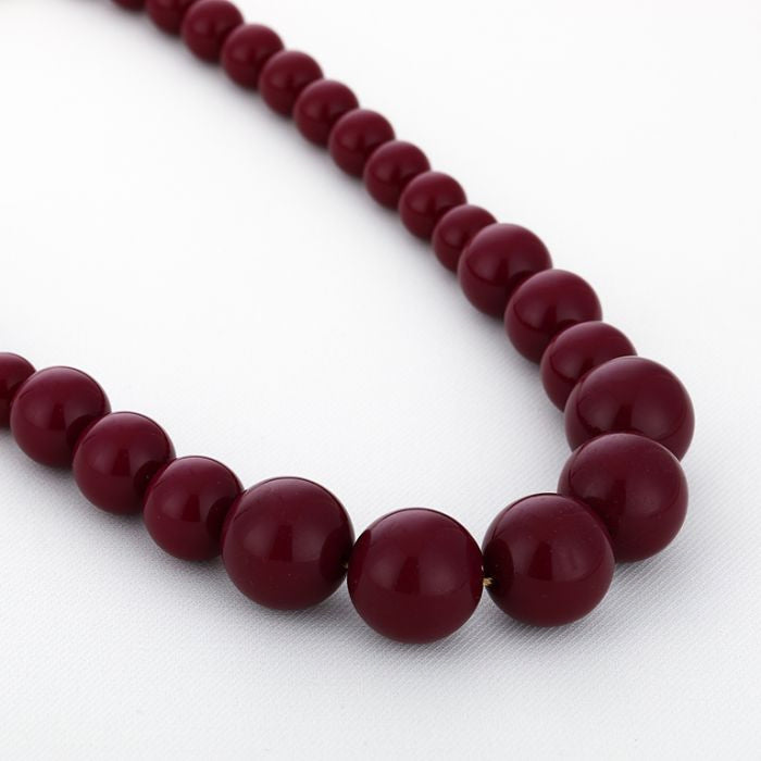 Beads burgundy