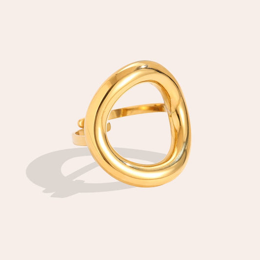 Oval ring